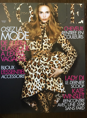 2007 SEPT: NATASHA POLY: PARIS VOGUE DECKBLATT/POSTER ca. Größe = 11 x 8,5 