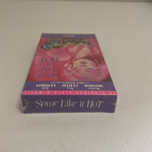 Sealed VHS Cassette “Some Like It Hot” Marilyn Monroe, Black & White - Picture 5 of 8