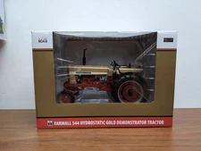 1/16 SpecCast INTERNATIONAL544 GOLD DEMONSTRATOR TRACTOR 2011 LAFAYETTE SHOW