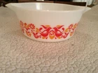 Vintage Pyrex Friendship Casserole Dish 2.5 Quarts Milk Glass