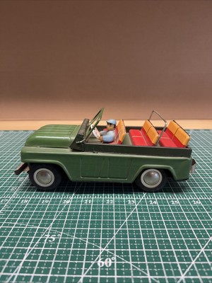 China MF-959 Beijing MILITARY ARMY JEEP BJ-212 Tin Friction Toy Car MIB`65 RARE
