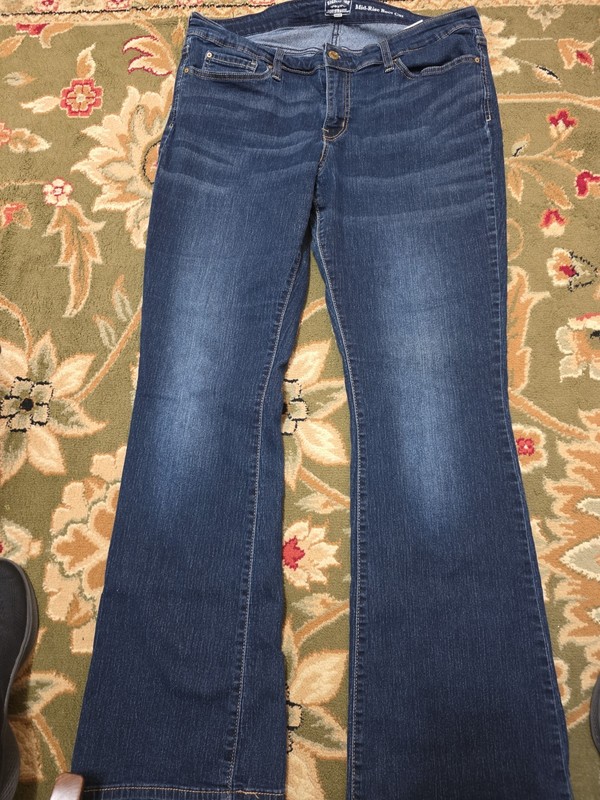 Ladies Sz 18 (34x32) Levi Bootcut Mid Rise Jeans