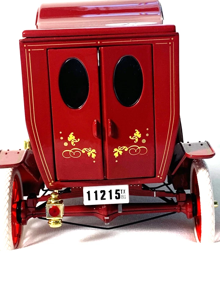 Gearbox 1913 Ford Model T Texaco Truck Burgundy 1:24 Scale Inv. #4044 - Image 3 of 4