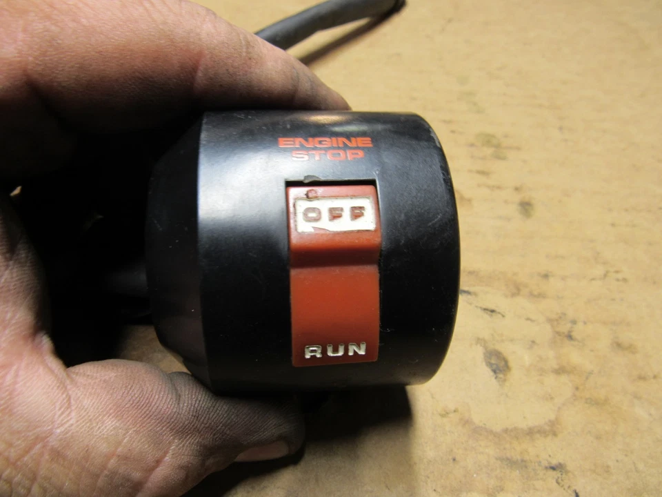 Honda VF500F 1984 Interceptor barra derecha interruptor VF500 Foto 2 de 4