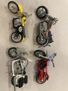 Lot Of 4 See Toys Ridge Riders Diecast Motorcycles 3” Honda Yamaha Dirt Bike