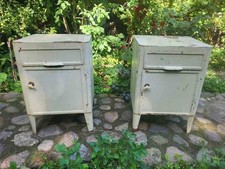 zwei alte Metallschr&auml;nke, Nachttischschrank, Arztschrank, Industrieschrank, 50er