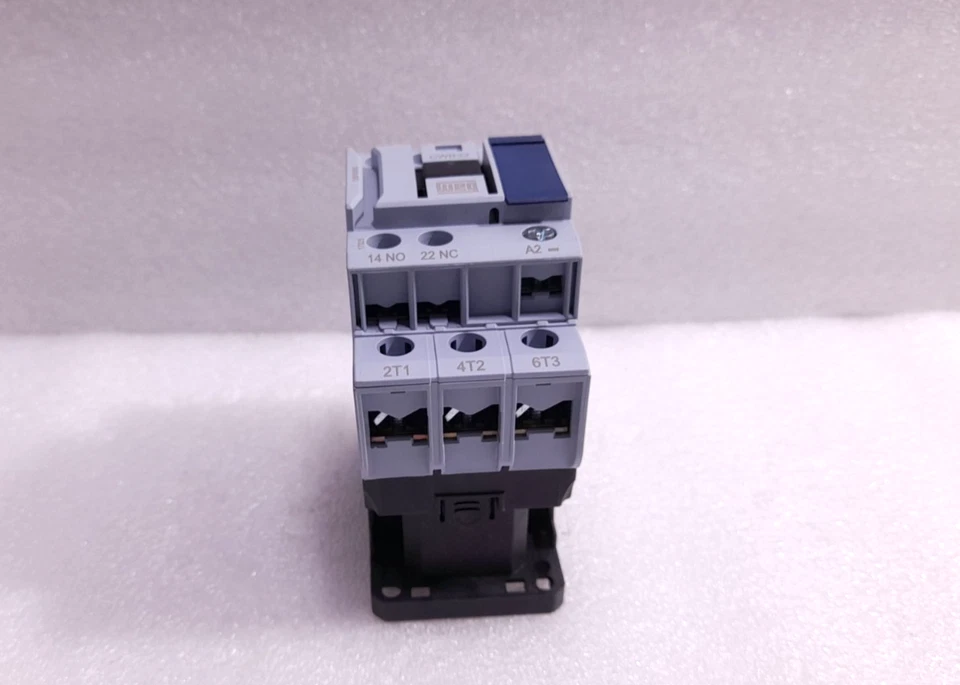 WEG CWB32 Contactor 240V 50/60Hz Ie: 32A Ith: 50A Ui: 690V CWB32-11-30D25 - Image 4 of 4