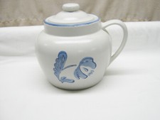 PFALTZGRAFF YORKTOWNE 1 HANDLE BEAN POT STONEWARE