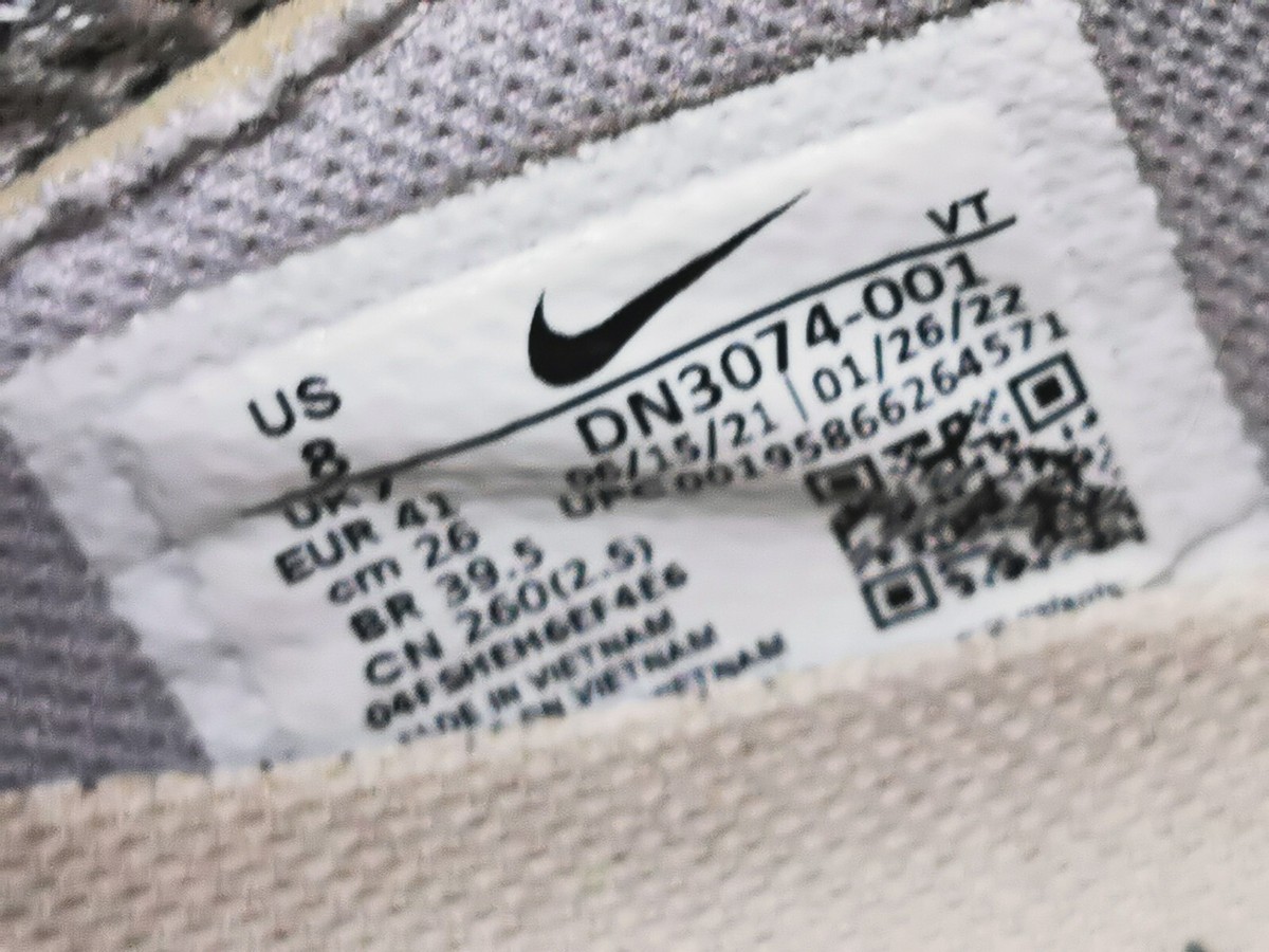 Nike Air Vapormax 2021 FK SE Mens Size 8 Shoes Light Bone Atomic Teal DN3074-001 Nike Air Vapormax 2021 FK SE Mens Shoes Light Bone Teal  main image 2