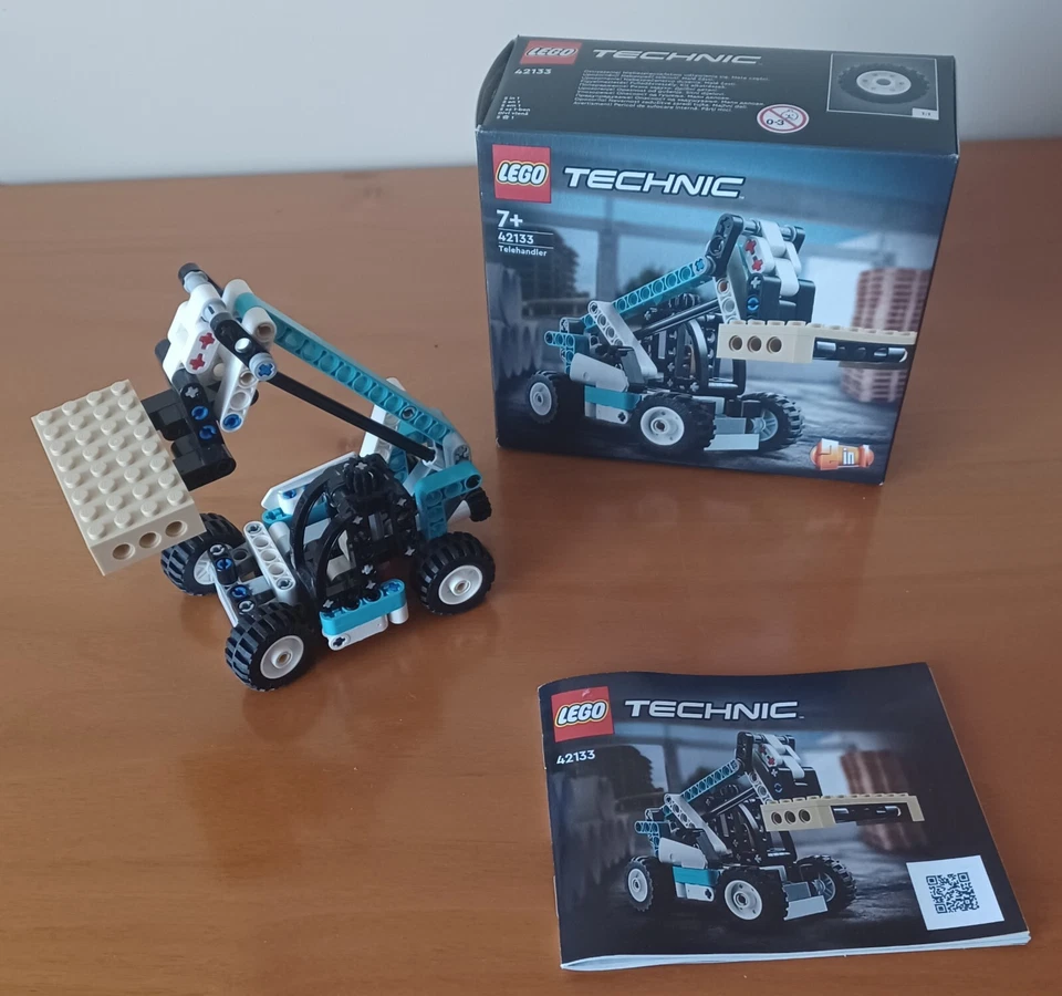 LEGO Technic 42133 Telehandler, foto 2 di 2