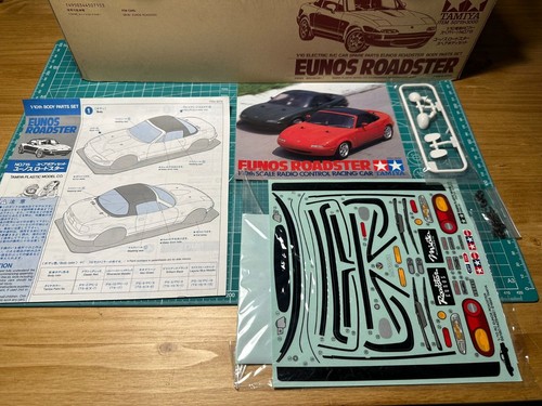Tamiya Mazda Eunos Roadster Body Set 1/10 50715 NEW Vintage Rare - Picture 2 of 9