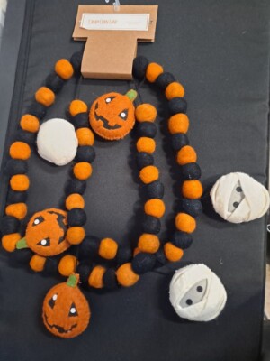   HALLOWEEN Mummy and  Pumpkin POMPOM Candy Corn Lane 6 Ft Garland Decoration 