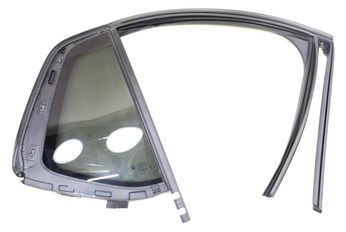 NEW OEM GM Rear Right Door Quarter Glass & Weatherstrip 84833184 