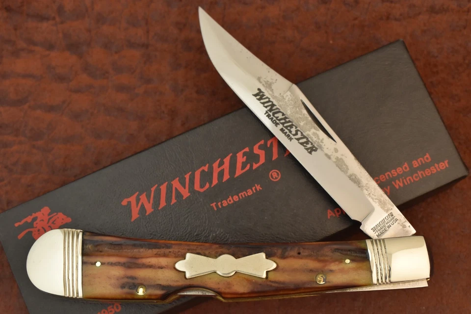 CUCHILLO TRAMPERO BANANA WINCHESTER MARCA REGISTRADA HECHO EN EE. UU. CIERVO JUMBO LOCKBACK (23234 Foto 2 de 4