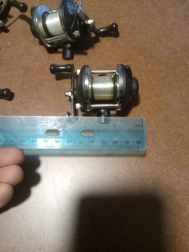 Lot Of 12 Crappie Max CX20 Baitcasting Reels W/ Line Jigging And Spider Rigging - Picture 12 of 15