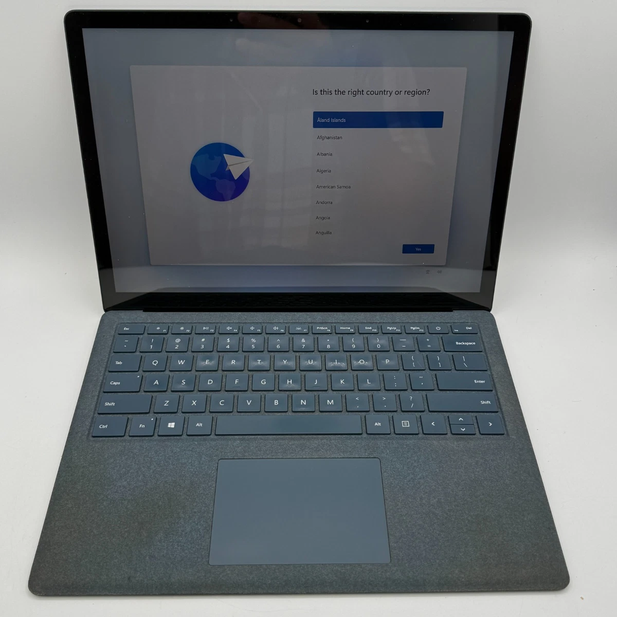 Microsoft Surface Laptop Intel Core i7 7th Gen. PC Laptops