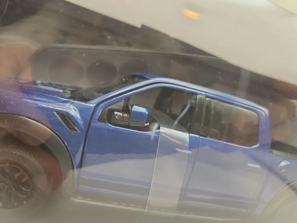 FORD F-150 RAPTOR MOTORMAX 1;24 MODELO DIECAST EN CAJA NUEVO LEYENDA ATEMPORAL Foto 3 de 4