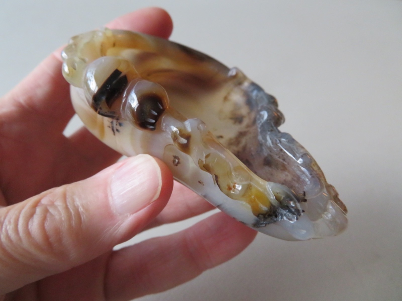 FINE CHINESE TRANSLUCENT AGATE DOUBLE GOURD BRUSH WASHER, BAT - QING OR REPUBLIC