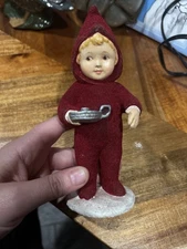 Christmas Girl Carries Wreath Candle Bethany Lowe Designs 6.25"H