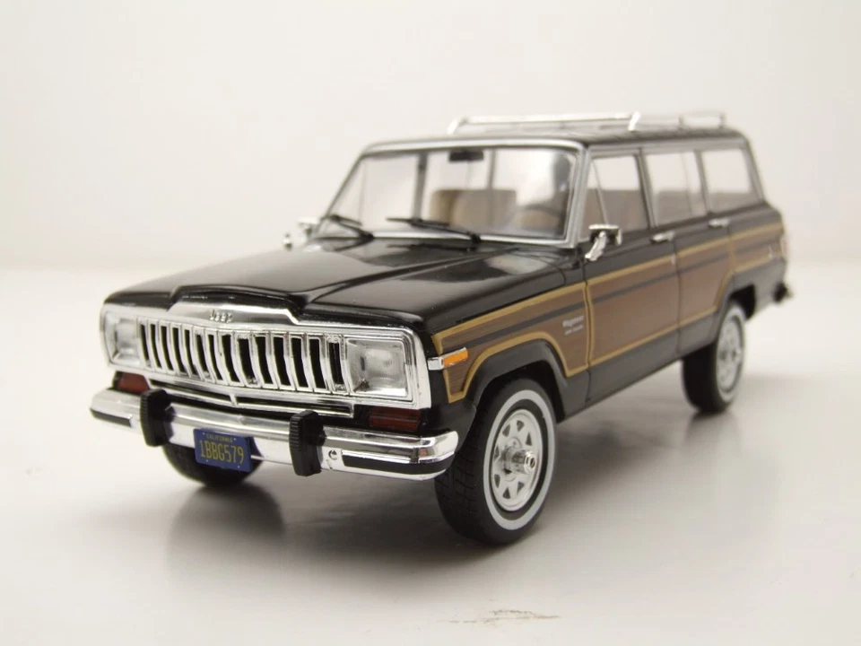 Jeep Grand Wagoneer 1981 schwarz Modellauto 1:24 Whitebox
