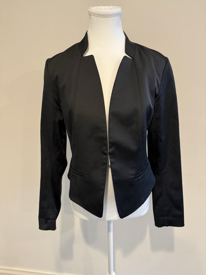 Veronika Maine Black Cropped Blazer Jacket Size AU 10 Satin Hook & Eye Corporate