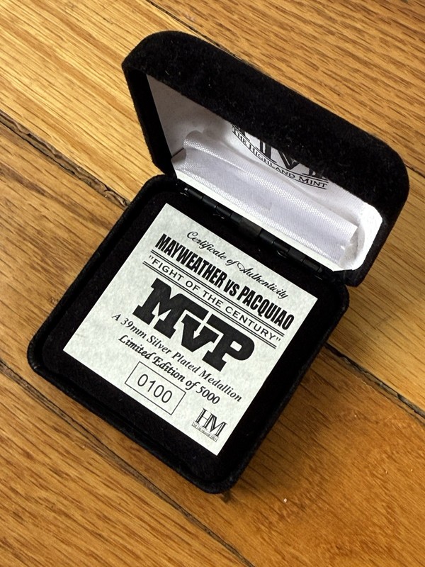 Mayweather Pacquiao Silver Plated Number 100/5000 Highland Mint Limited Edition