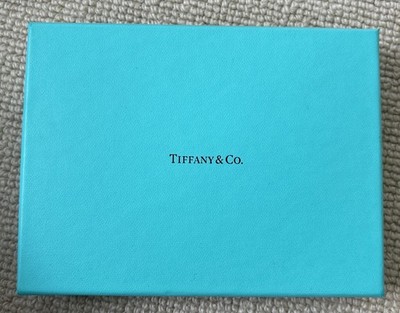 Brandneu Tiffany & Co schwarzer Lackleder Kofferanhänger/Etikett in Box UVP 180 £
