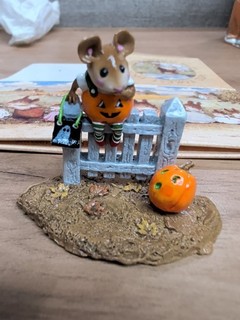 Wee Forest Folk M 232 Pickity Pumpkin