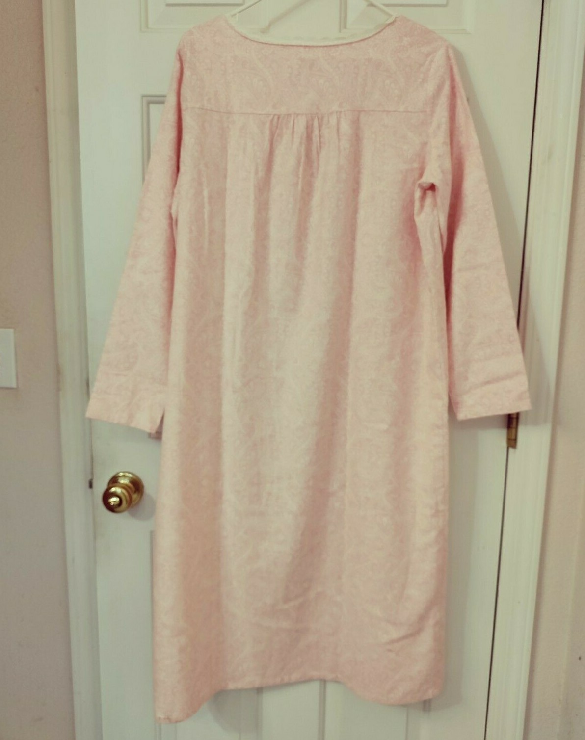 ADONNA Women's Size Medium Pink Paisley Cotton Flannel Long Sleeve