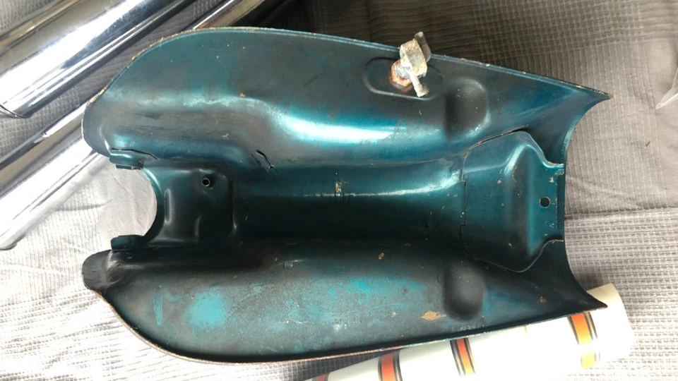 Depósito de combustible Honda CB 550 Foto 4 de 4