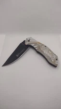 Columbia Exquisite A3259 Commando Folding Knife. NIB