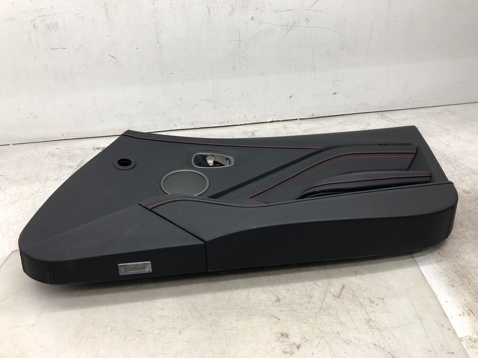 2020-2023 ASTON MARTIN VANTAGE ROADSTER RIGHT DOOR PANEL TRIM BLACK W/ RED OEM