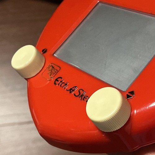 Ohio Art Etch-a-Sketch 1345A Heart Shape Valentine Day Limited Edition - Picture 5 of 11