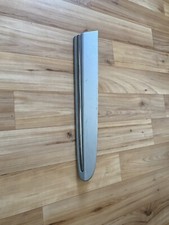 Baguette de porte Mercedes 209