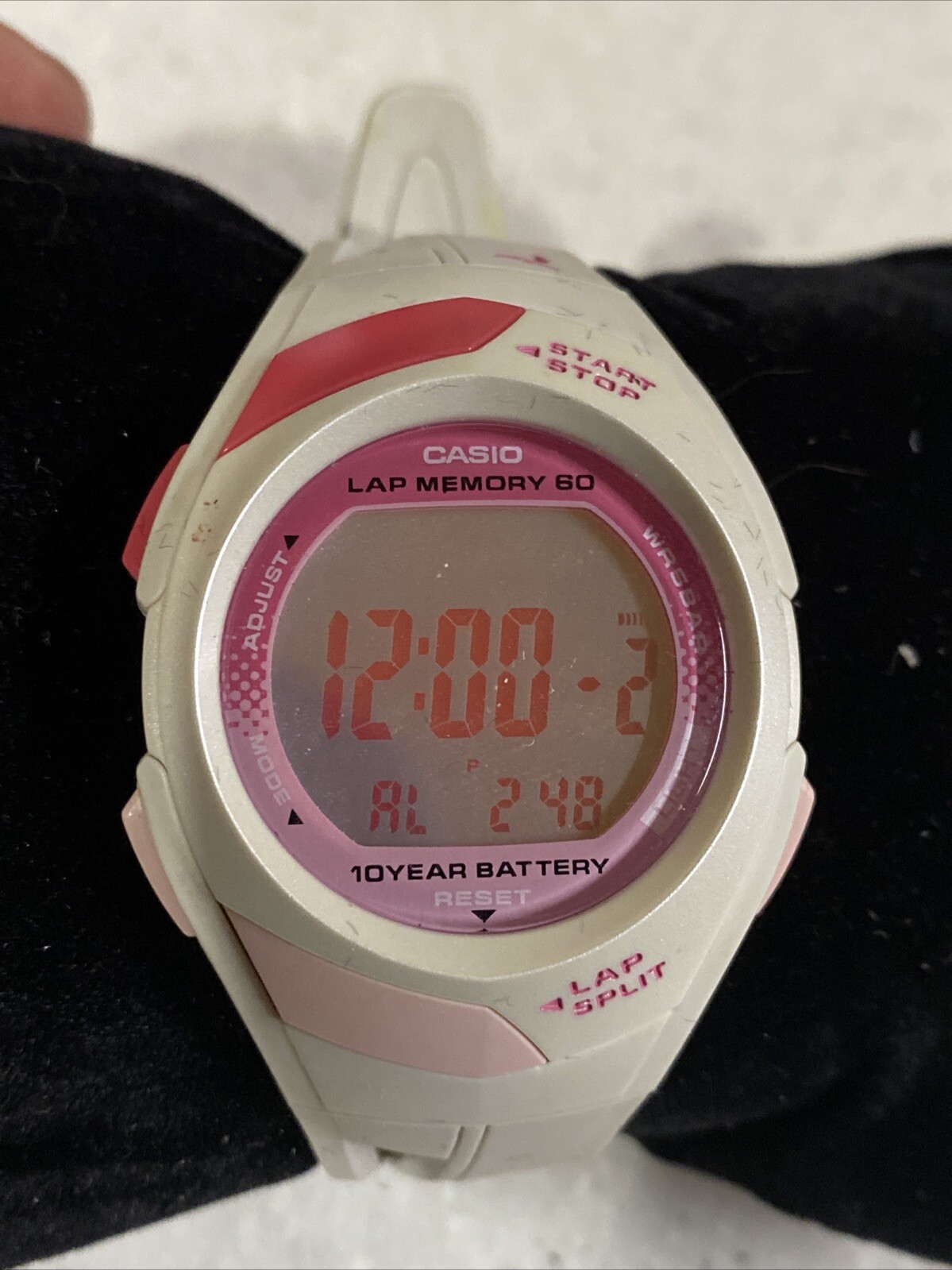 Casio Women's Quartz Pro Runner Lap Memory 60 35m… - image 1