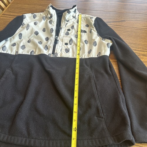 Women’s North Face Sz Large 1/4 Zip Fleece Pullover Pinecone Print Jacket Black - Picture 9 of 14