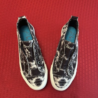 Blowfish EUC Women s Size 7 Malibu Tye Dye Shadow Canvas Slip on Comfortable