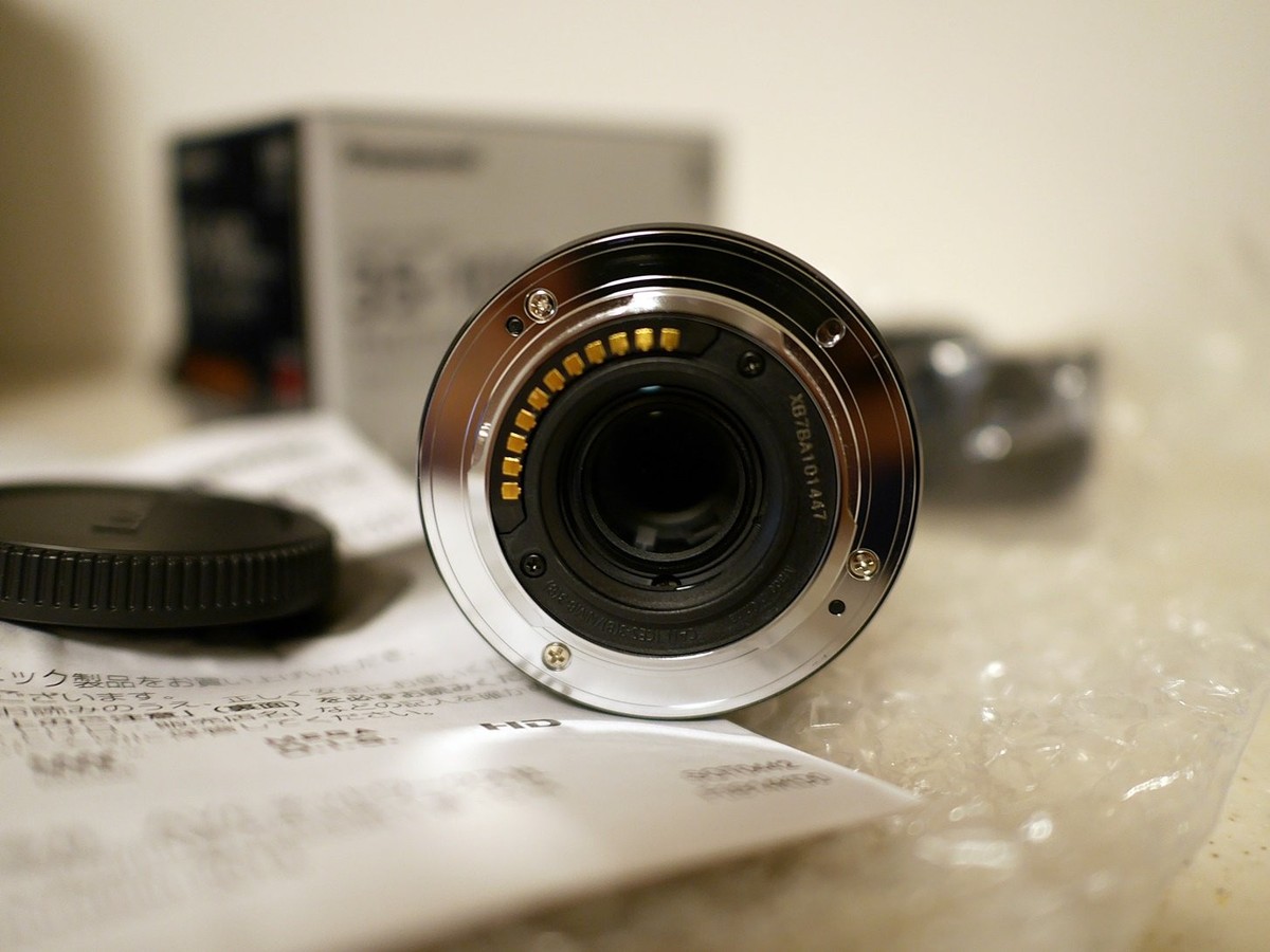 Panasonic Lumix G Vario 35-100mm f/4.0-5.6 Mega O.I.S Lens for