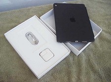 APPLE iPAD PRO A1673 32GB, Wi-Fi, 9.7 INCH WORKING - CRACKED GLASS