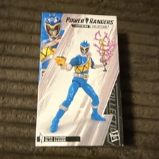 Hasbro Lightning Collection Power Rangers Dino Charge Blue Ranger Action Figure