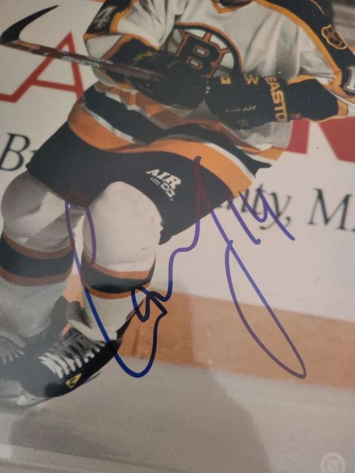 Foto autografiada de Sergei Samsonov de Boston Bruins 8x10. Foto 2 de 2