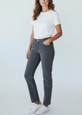 Gloria Vanderbilt Size 6 Gray Corduroy Straight-Leg Pants For Women