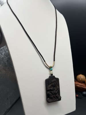 9g Burma's Jiang Zhen Xiang Carved The Black Wealth God缅甸野生满结油降真香雕刻黑财神吊坠配珠和田玉&绿松