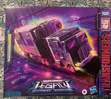 Transformers Legacy Commander Class MotorMaster  Menasor