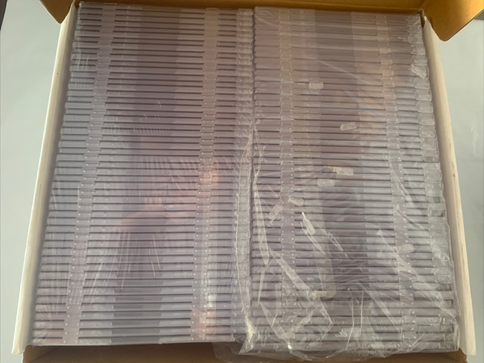 innovera-85800-cd-dvd-polystyrene-thin-line-storage-case-clear-100-pack