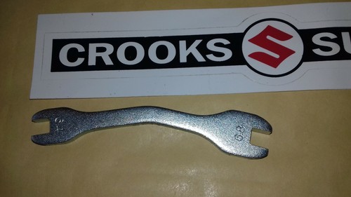 Llave de radios/herramienta genuina Suzuki NOS 09813-00039 RM125/RM250 - Imagen 3 de 7
