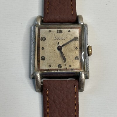 Vintage Zodiac Men’s Tank Square Watch 27mm Military Dial Runs