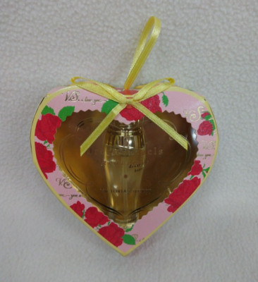 Victoria Secrets Dream Angels Heavenly Perfume .25 fl oz. EDP Gift Box