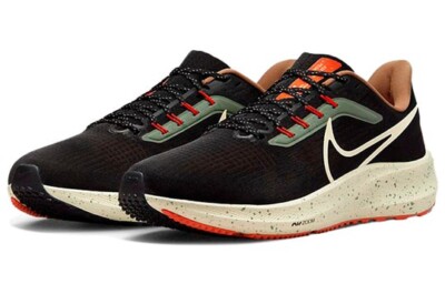 NEW Size 12.5 - Nike Air Zoom Pegasus 39 Black White Orange 2022