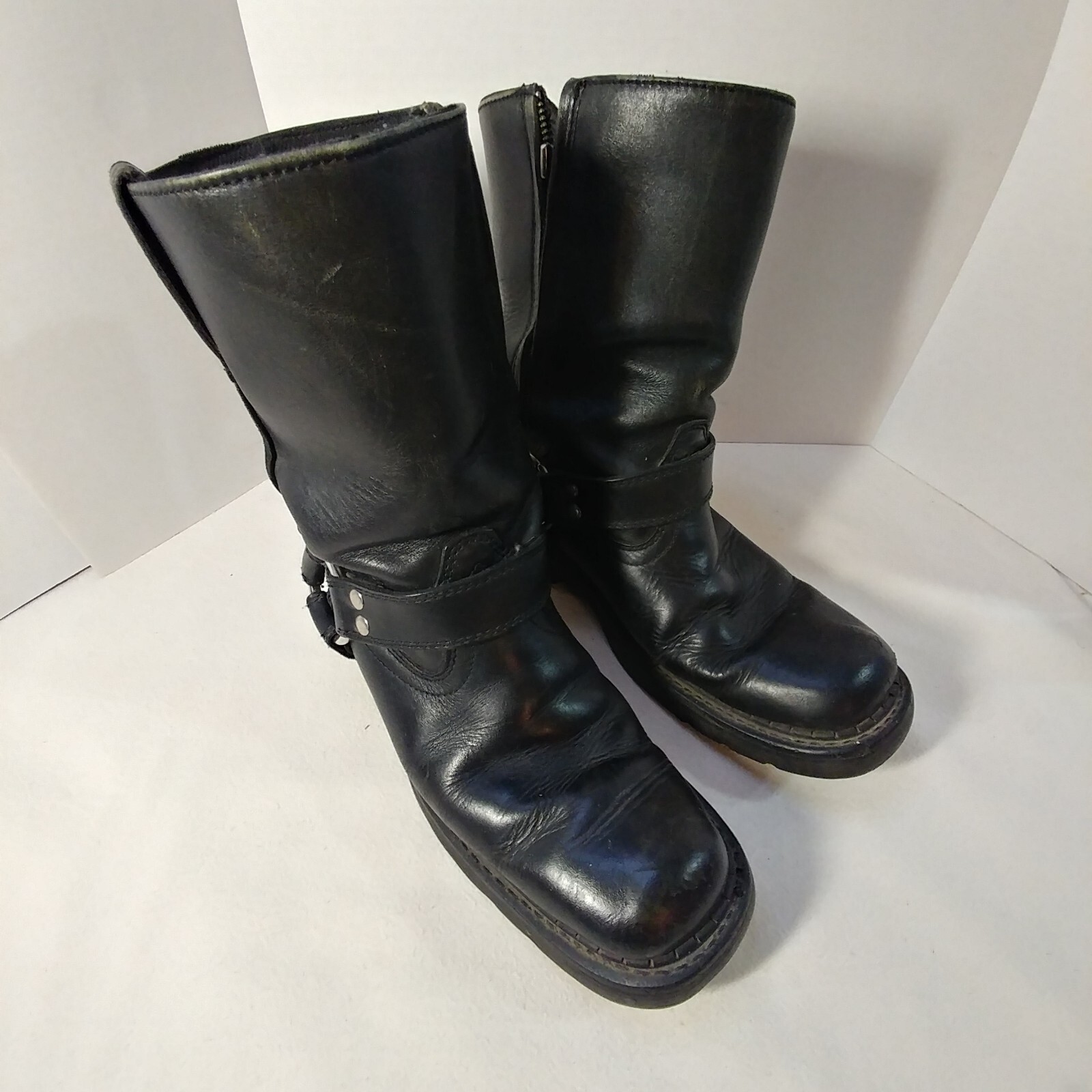 Mens Ariat Boots Metal Mounts 
